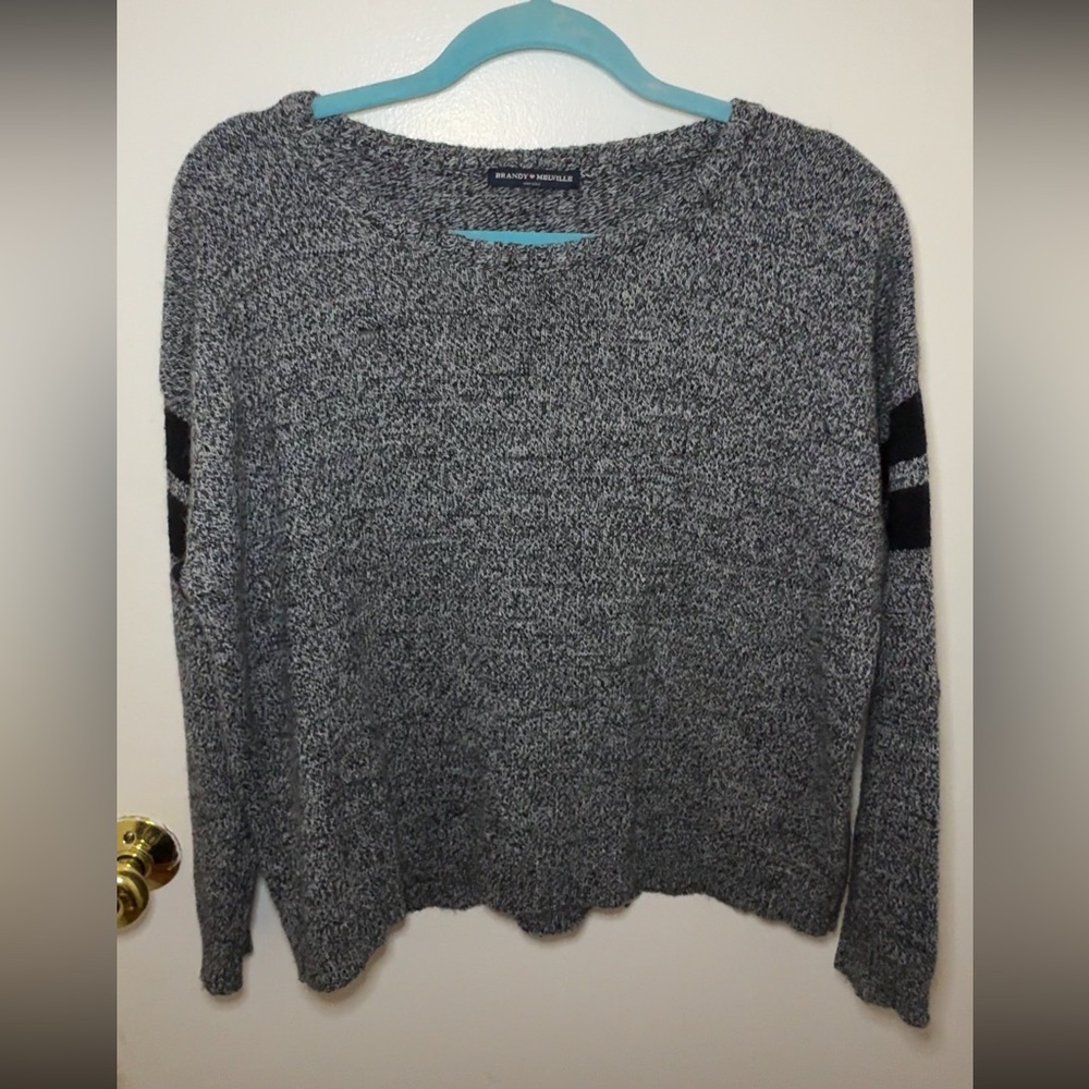 Brandy Melville Grey Summer Crewneck Sweater